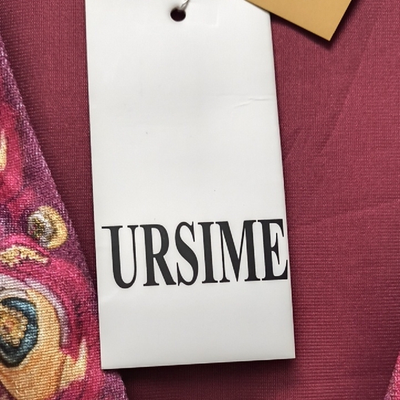 Elegant Burgundy Blouse with Colorful - Picture 3 of 8